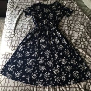 STUNNING Floral Maxi Dress